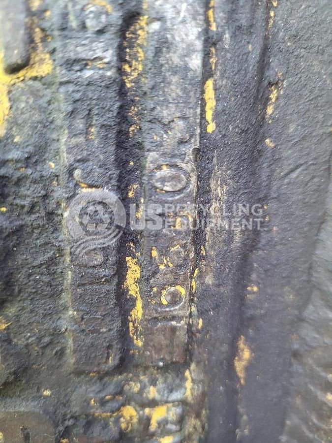 Used Young Industries Two (2) LO100B Orange Peel Grapples