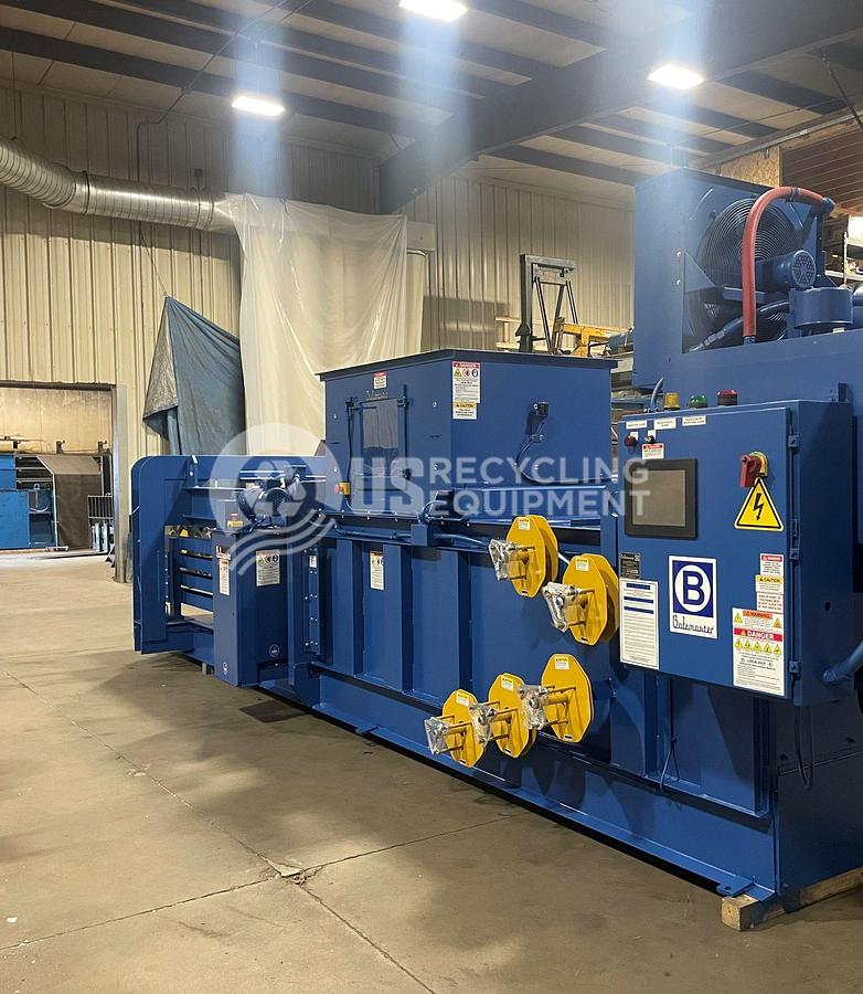 Refurbished 2012 Balemaster EO-1700 Wide Mouth, Auto Tie, Horizontal