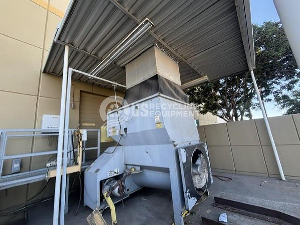 Used Summit 3 Yard Auger & 2 Yard Stationary