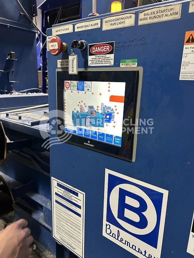Used 2009 Balemaster 4030G-8 Auto Tie Horizontal