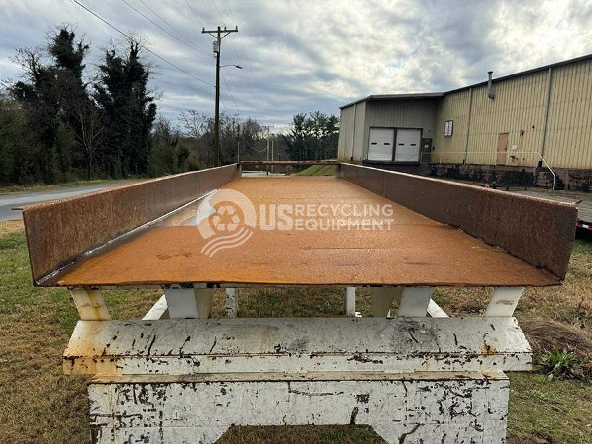 Used Unknown Manufacturer: Used Two (2) Vibratory Conveyors