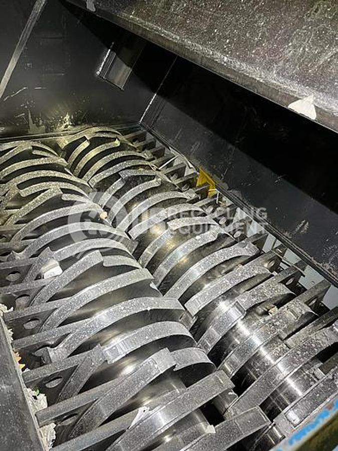 Used SSI 2400-H Dual Shaft Shredder
