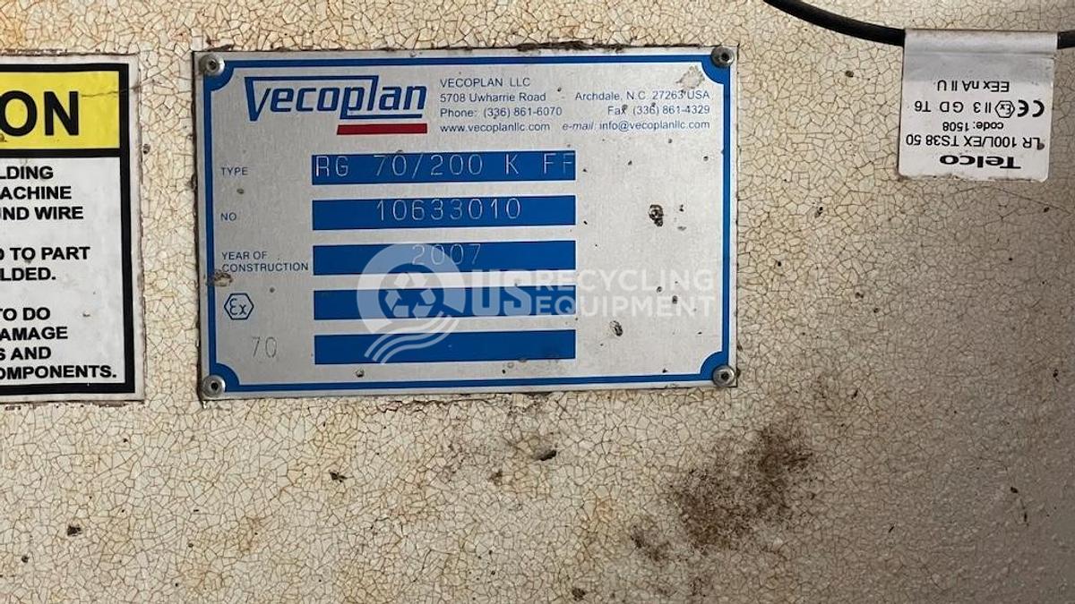 Refurbished 2007 Vecoplan RG-70 Film & Fiber Shredder with Conveyors