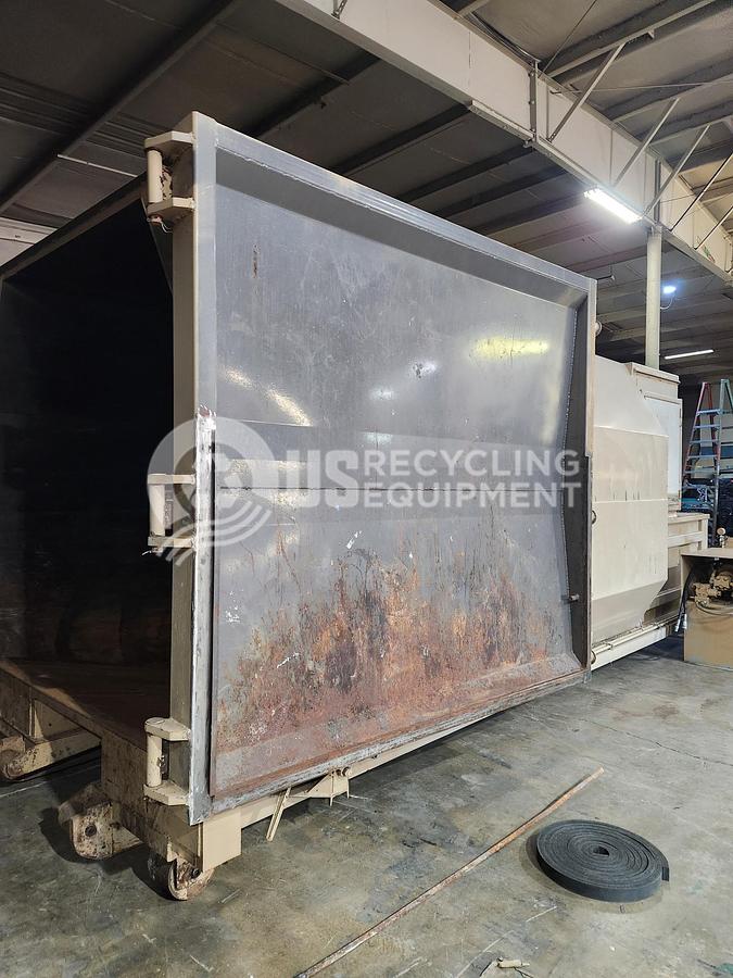 Refurbished 2018 Baker, Inc SC-30 Self Contained with Dog House