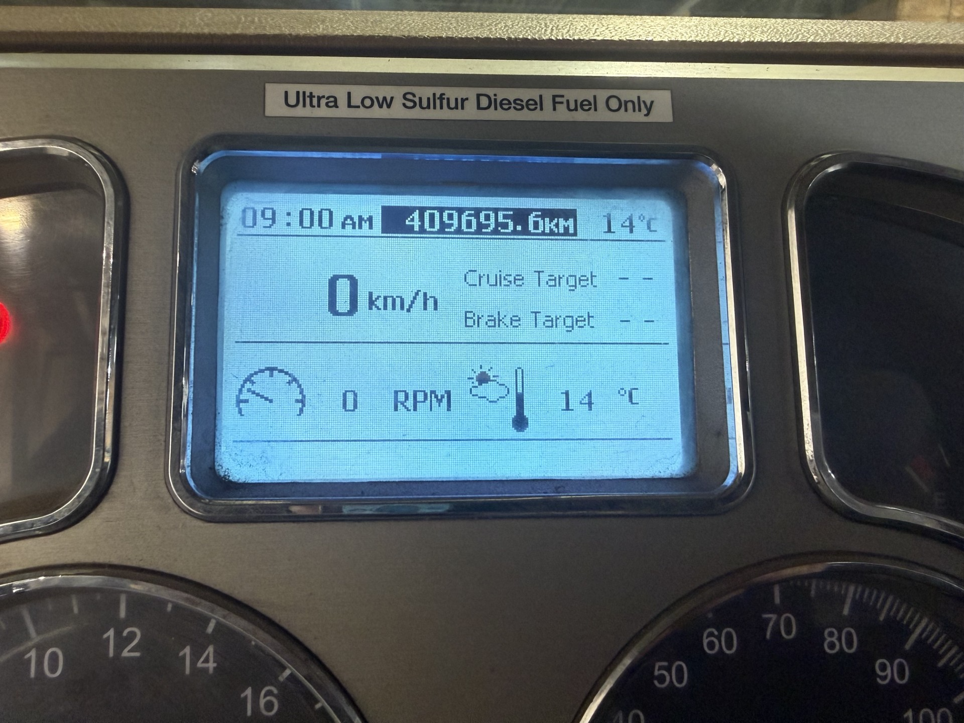 Used 2016 Mack Roll Off