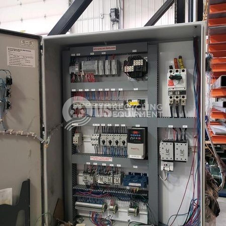 Used 2010 Vecoplan RG 42/60XL Shredder with Incline Conveyor