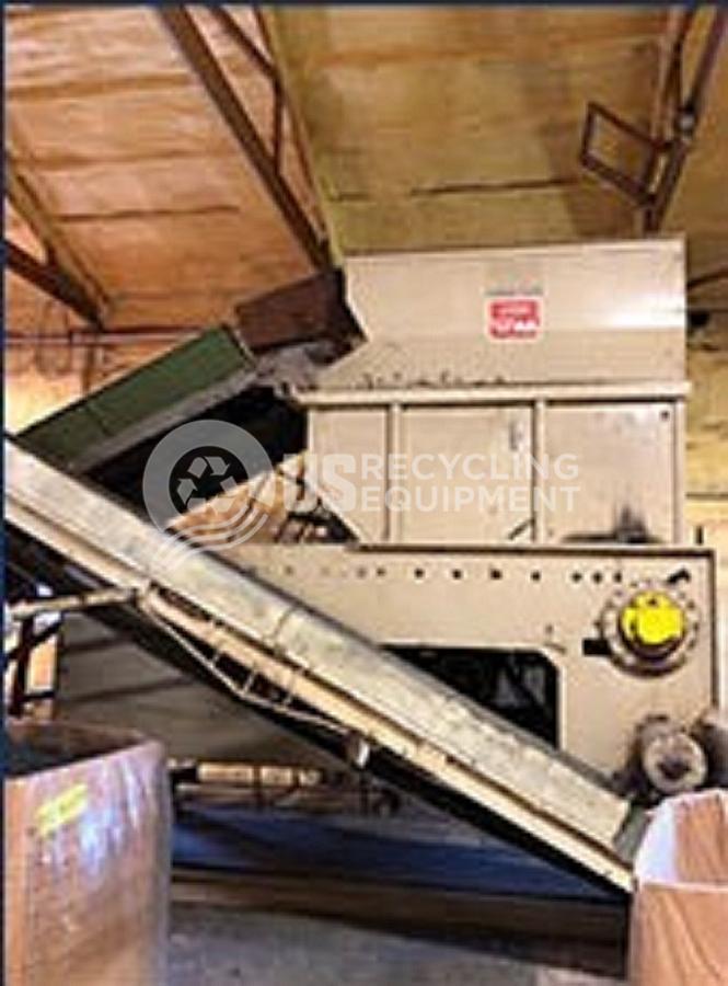 Used Shred-Tech A-570 Single Shaft Shredder & Infeed Conveyor