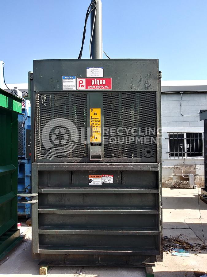 Used Piqua Vertical Baler