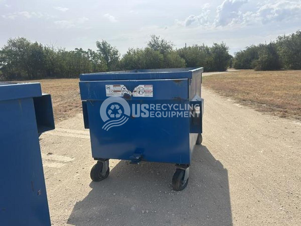 Used Unknown Manufacturer Used Two 2 Yard Towable and Trainable Carts