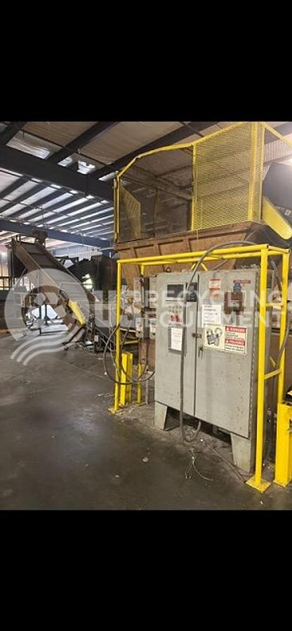 Used Retech/Cumberland Shredder/Granulator/Conveyor System