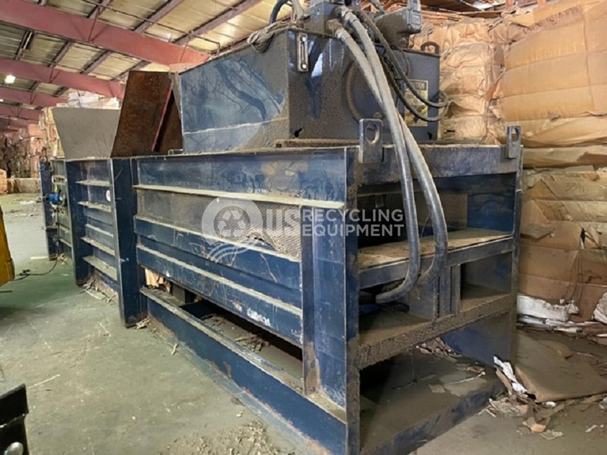 Used JV Manufacturing/International Two (2) Horizontal Balers JV HX-72-W / International LD-60-SD