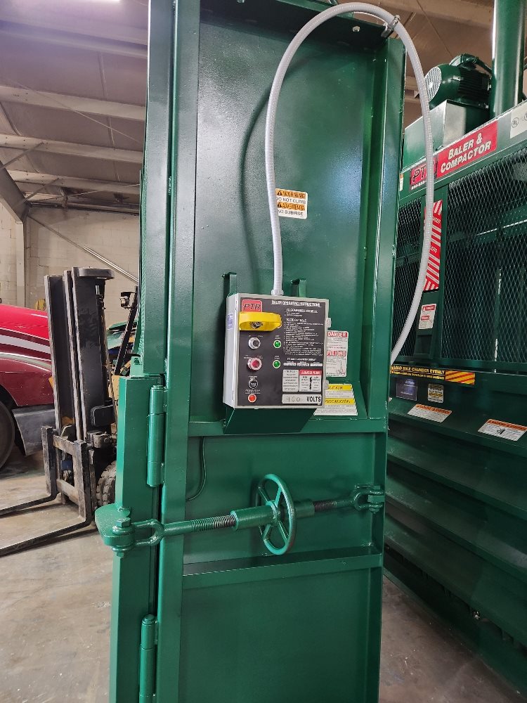 Refurbished PTR 2300HD Vertical Baler