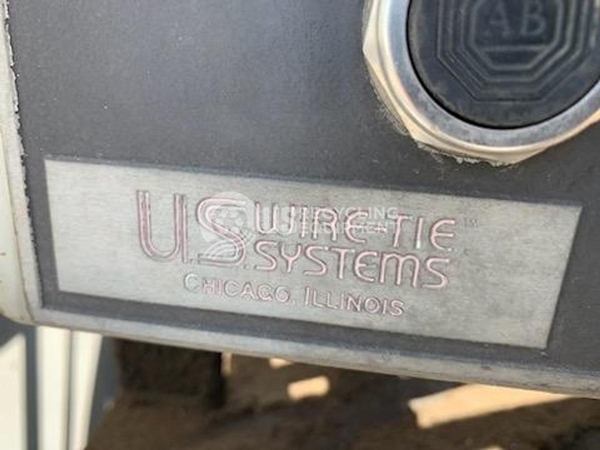 Used 1995 Harris HRB-8-NF 2 Ram