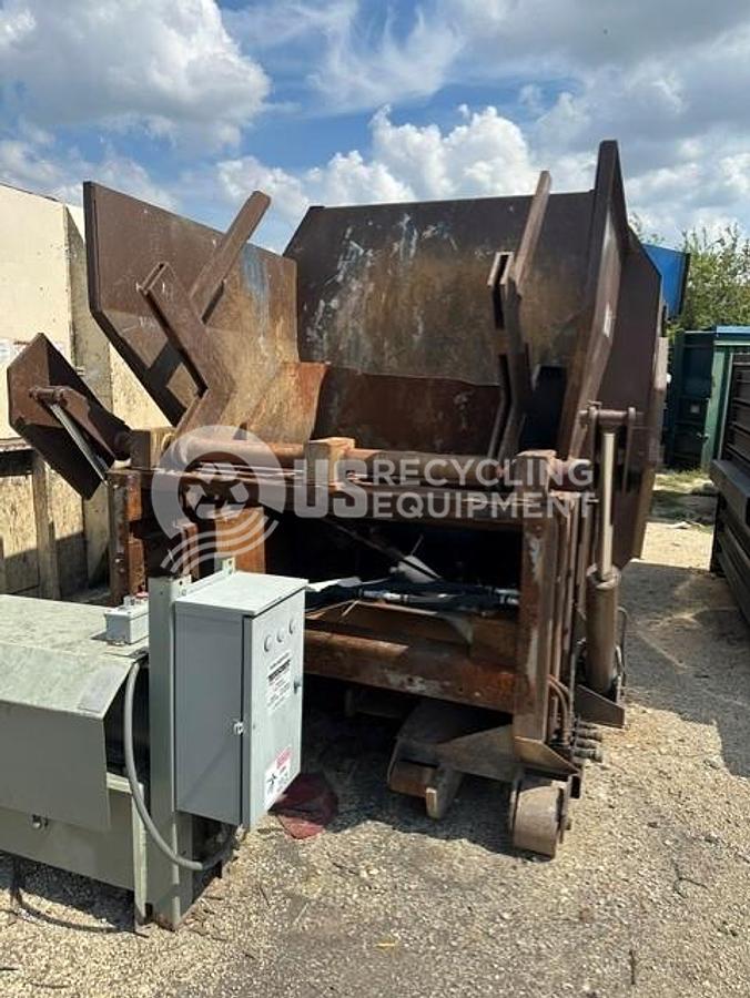 Refurbished 2018 Marathon RJ-250 Self Contained Compactor