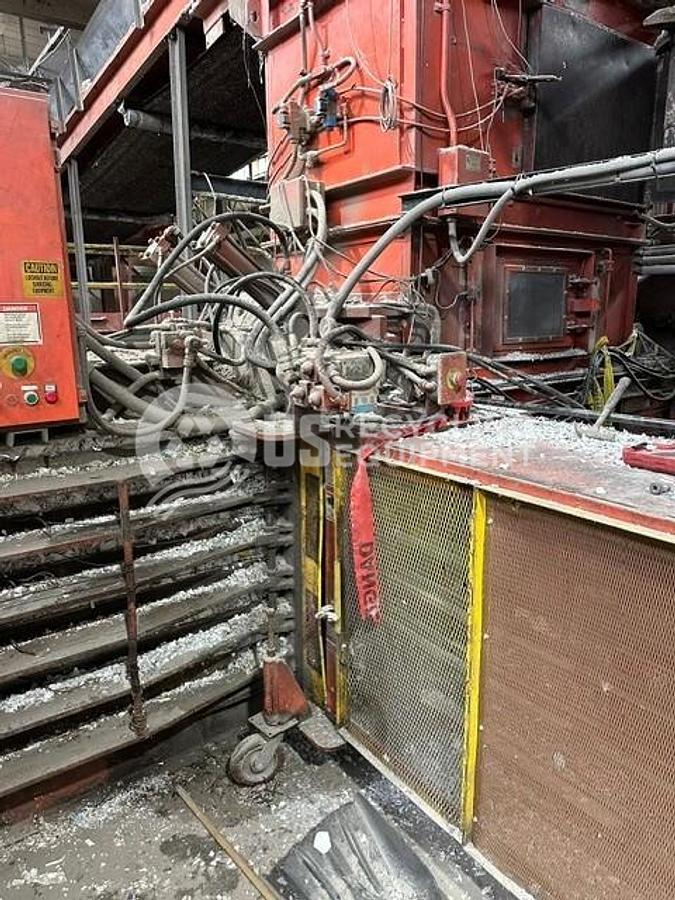Used American Baler 7243H-10150 Horizontal Baler