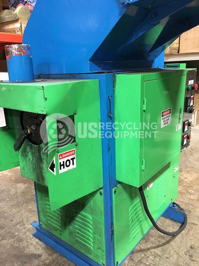 Used 2011 Avangard FD-25 A/B Hot Melt Densifier