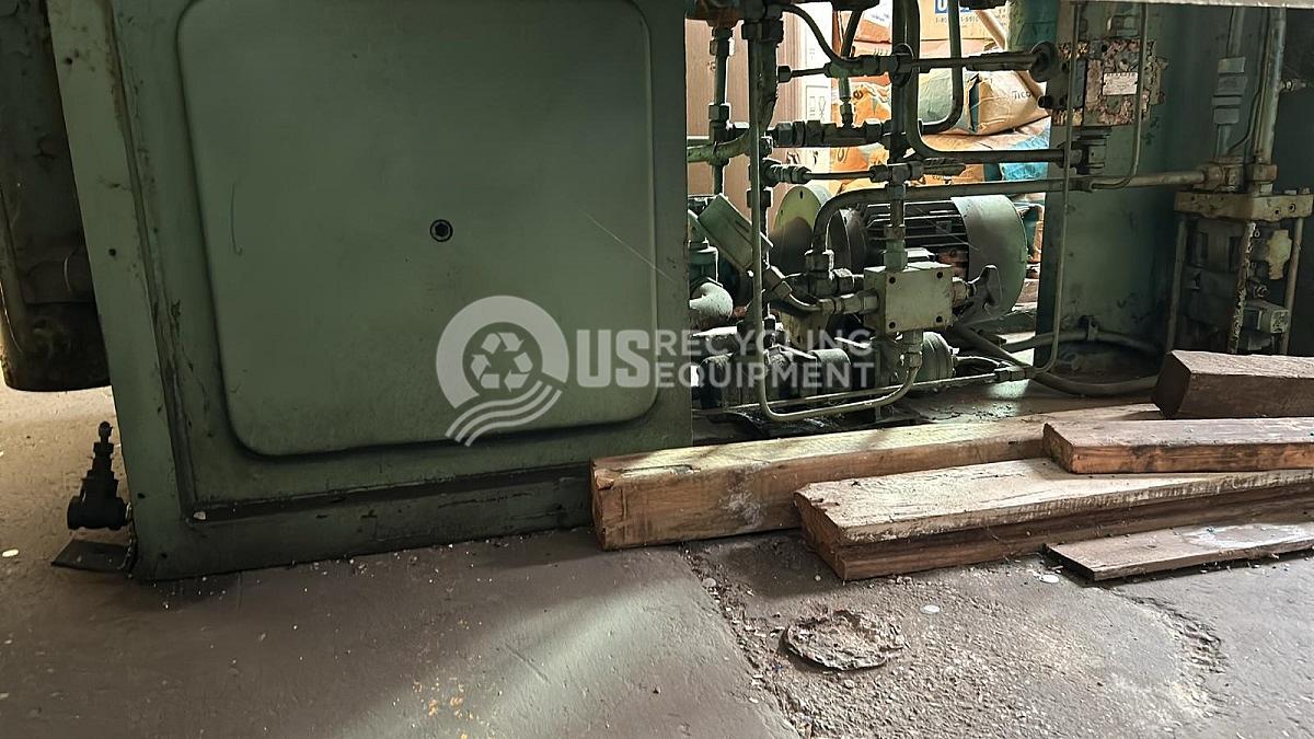 Used Unknown Manufacturer: Used Guillotine