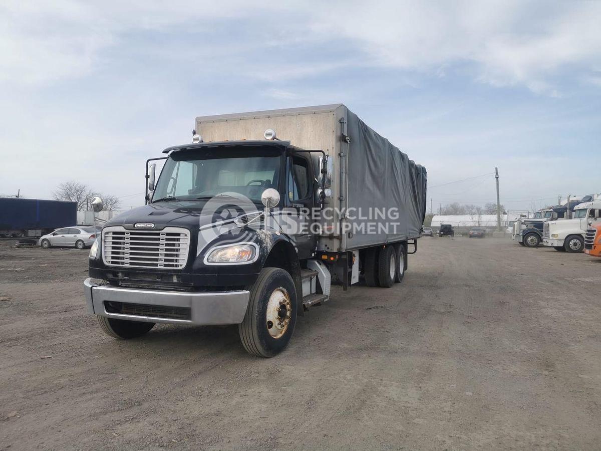 Used 2016 Freightliner M2-106 Flat Deck Truck