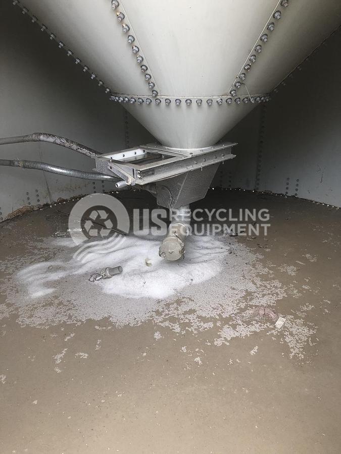 Used Peabody / Columbian Five (5) TEC Tank Silos