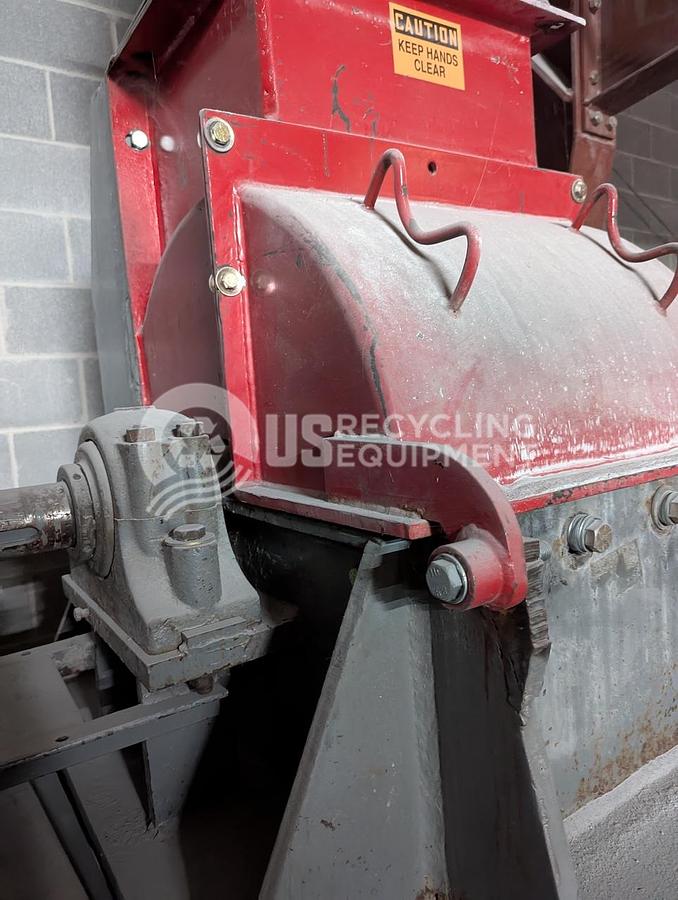 Used Unknown Manufacturer: Used 100HP Hog Grinder