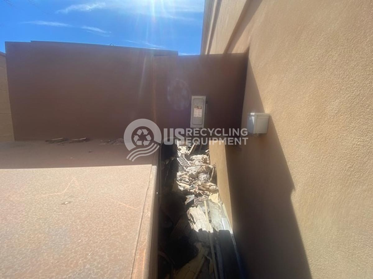 Used 2001 Wastequip 245-HD 2 Yard Stationary