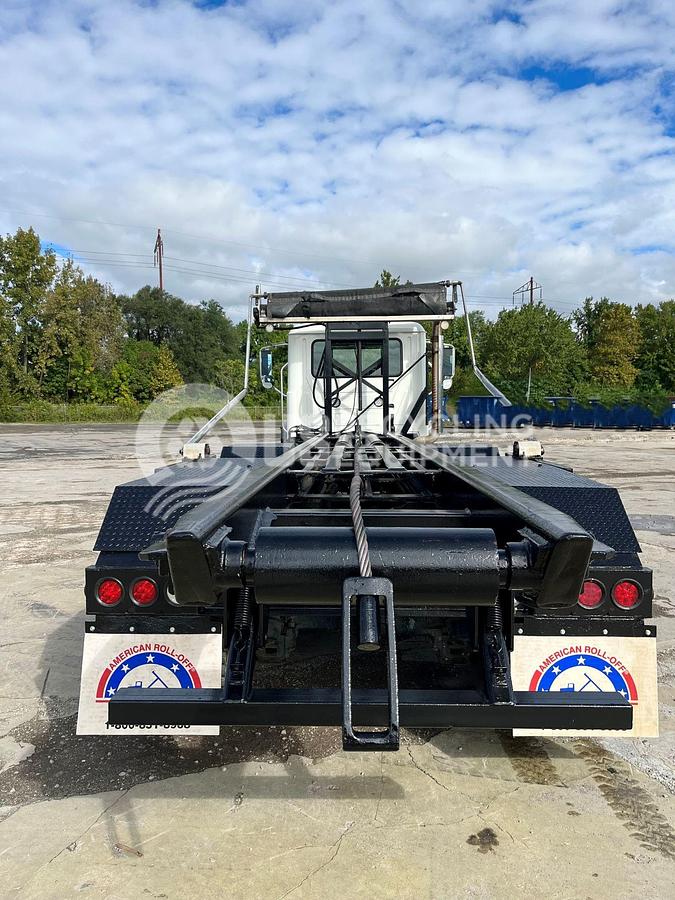 Used 2019 Mack GR-64F Tri-Axle Roll-off
