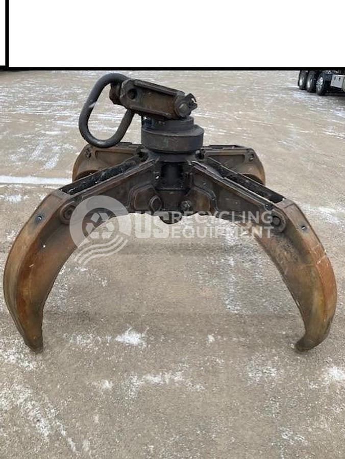 Used Caterpillar 4-Tine Grapple
