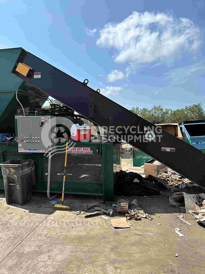 Used 2015 Max Pak HCE60FE-308 with Conveyor