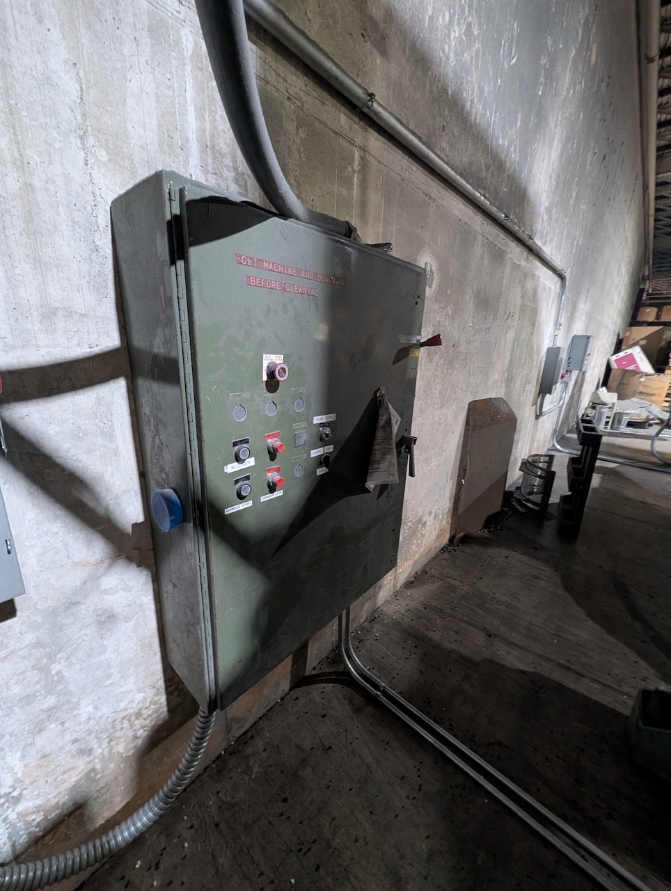 Used Nelmore G2436 MI Granulator with Infeed Conveyor