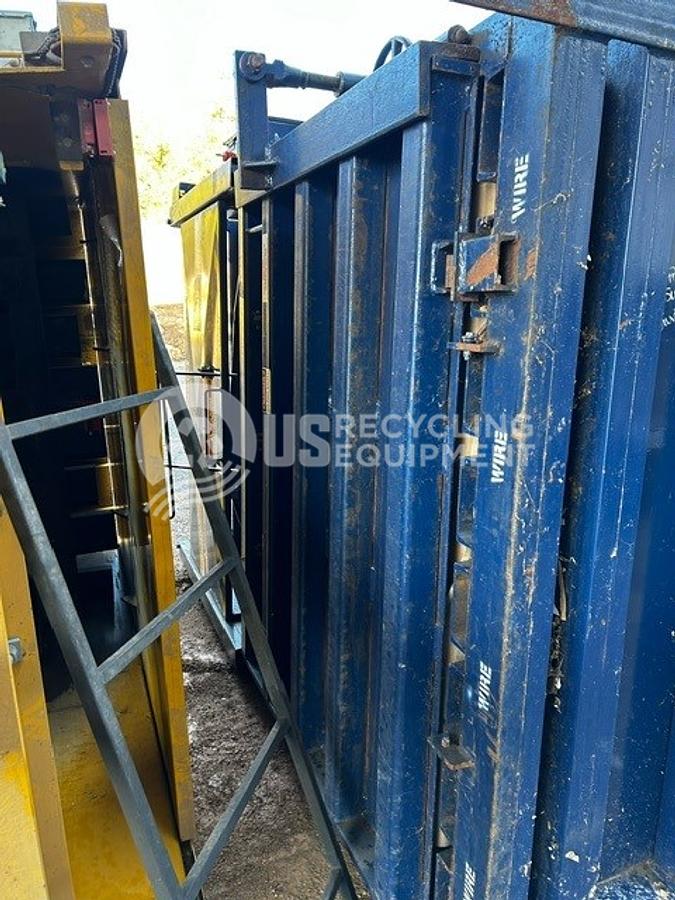 Used Harmony/Max Pak Baler Compactor Lot