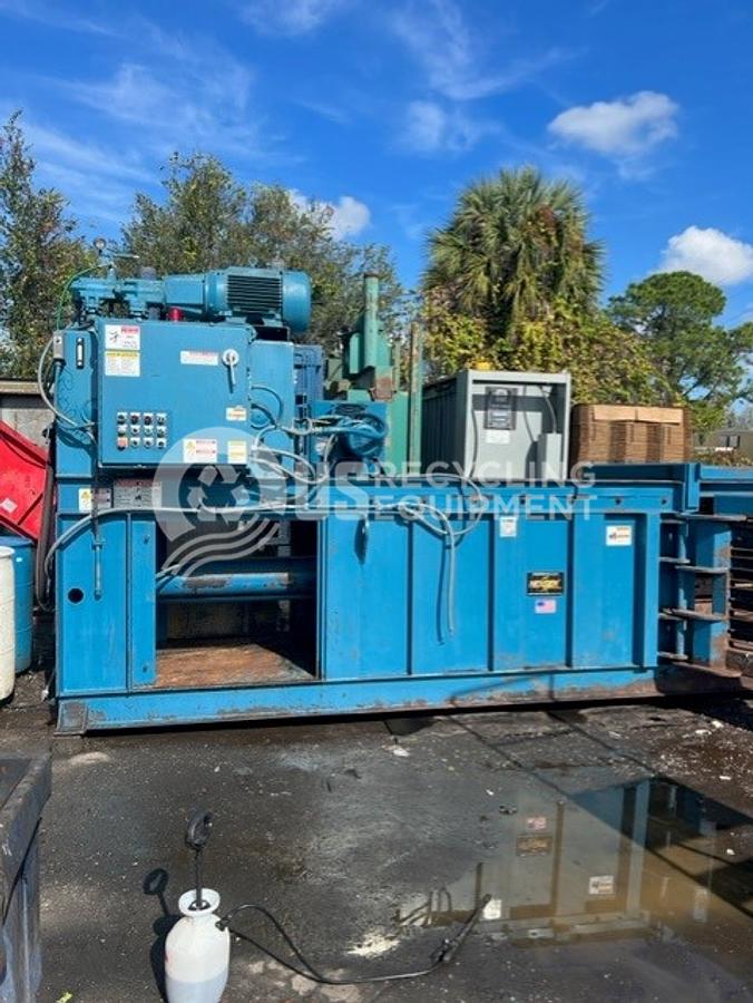 Used 2013 Marathon SE-504842-830 Baler with Conveyor