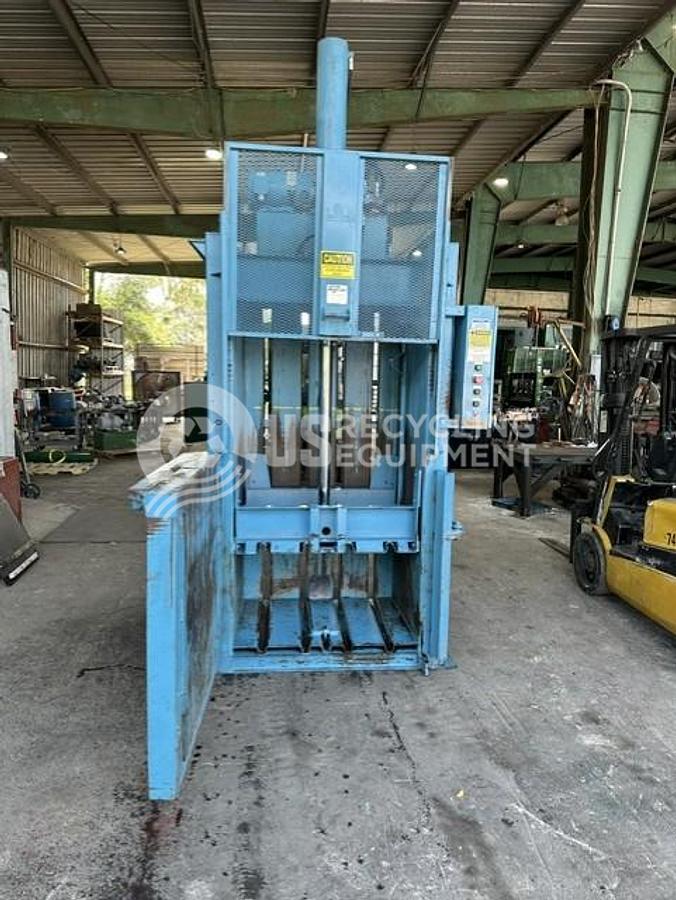 Used Marathon V-4230 SP Vertical Baler