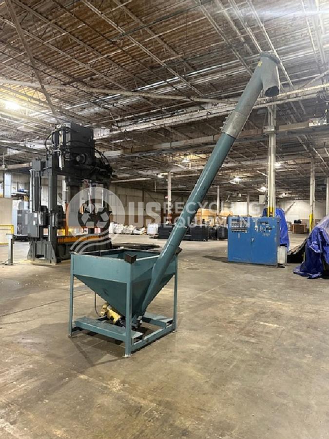 Used 2016 Ensign Inclined Screw Auger