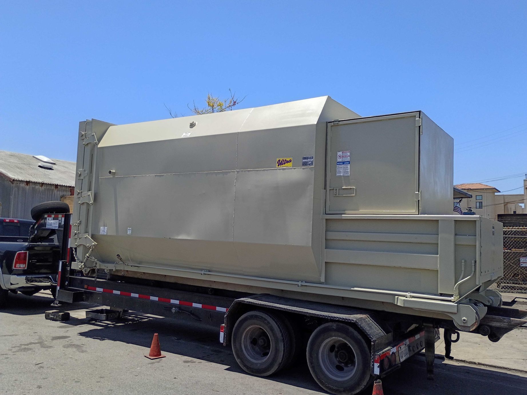 2016 Marathon Rj-250 Self Contained Compactor