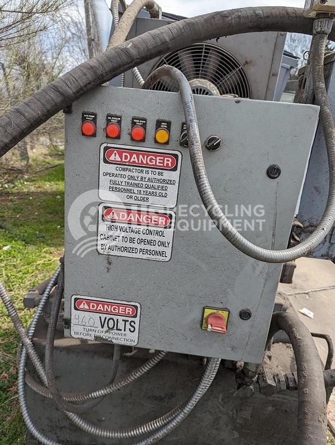 Used Galbreath MT726 7 Yard Transfer Compactor