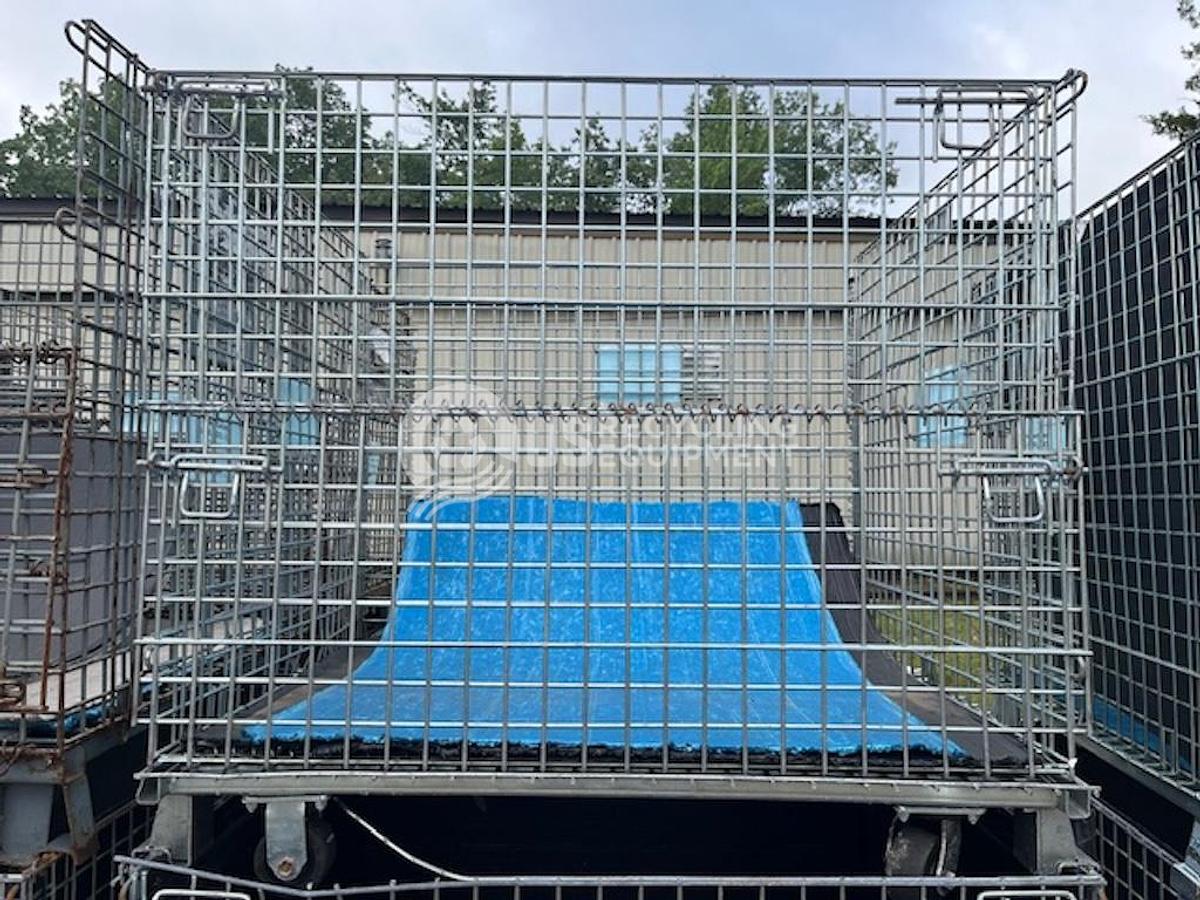 Used Unknown Manufacturer: Used (500) 4'x4'x39" Collapsible Wire Crates