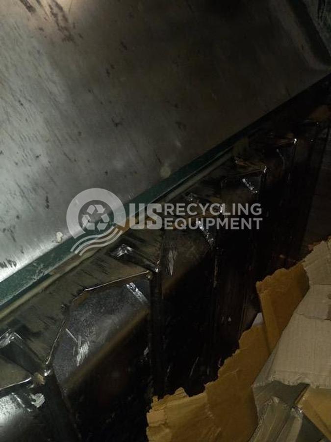 Used International Baler LD-60 Full Eject Horizontal with Conveyor