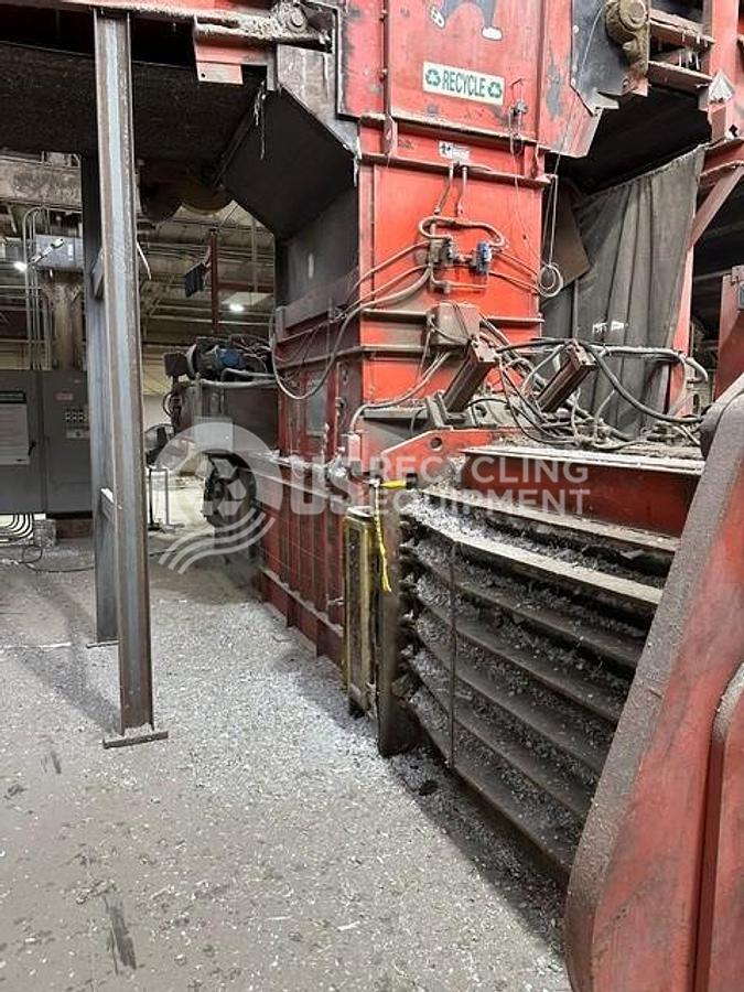 Used American Baler 7243H-10150 Horizontal Baler