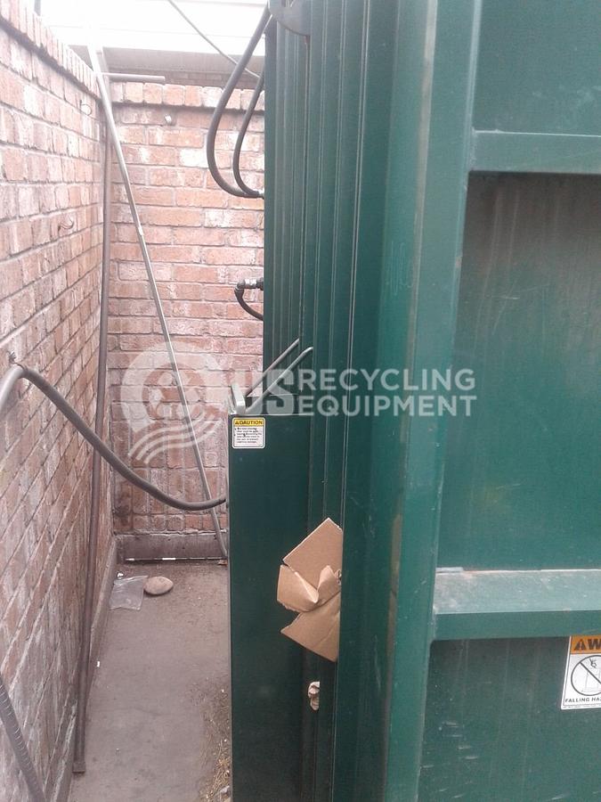 Used Wastequip Vertical Baler