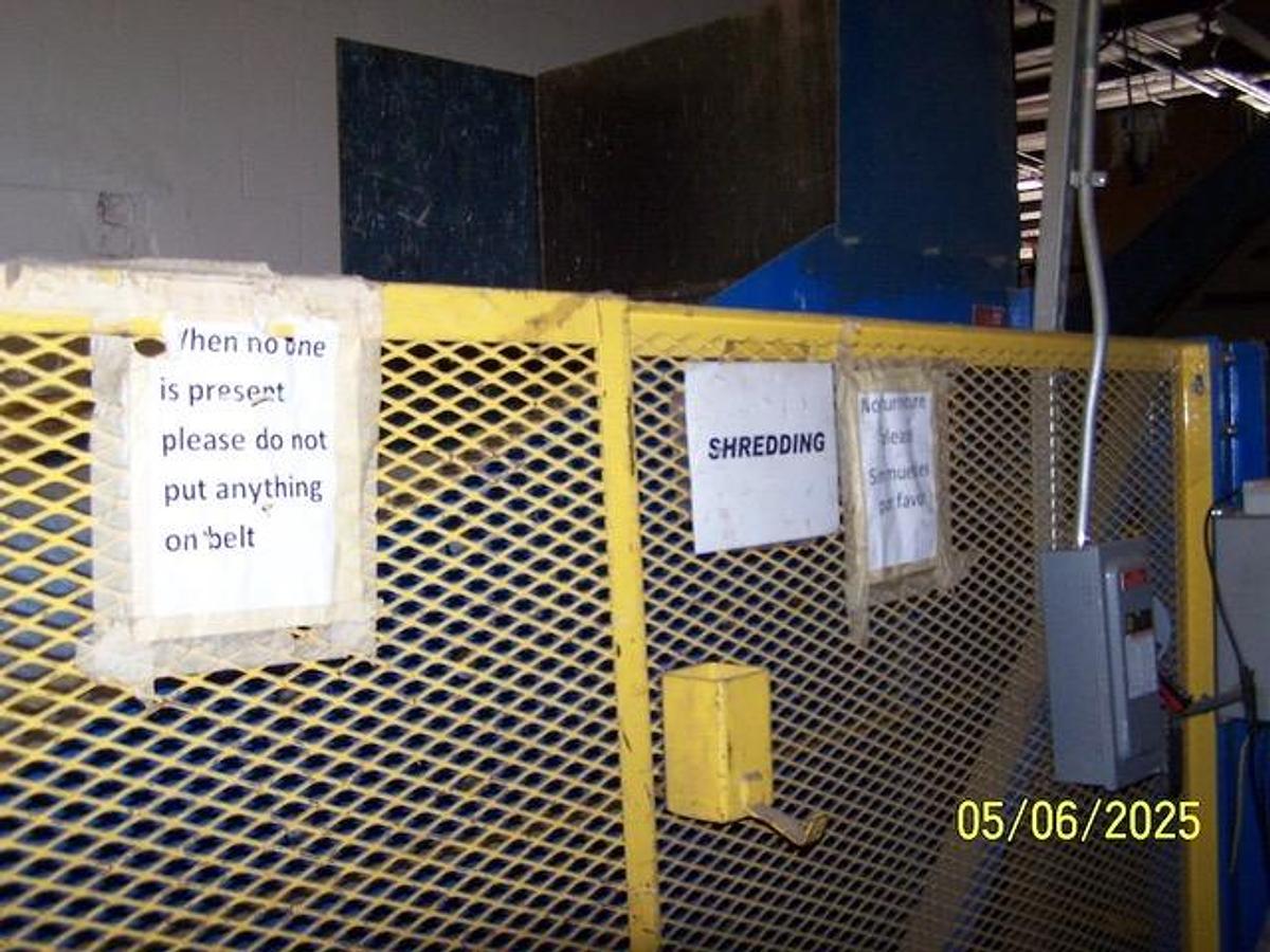 Used 2013 SSI Dual Shear Shredder w/Conveyor & Tipper