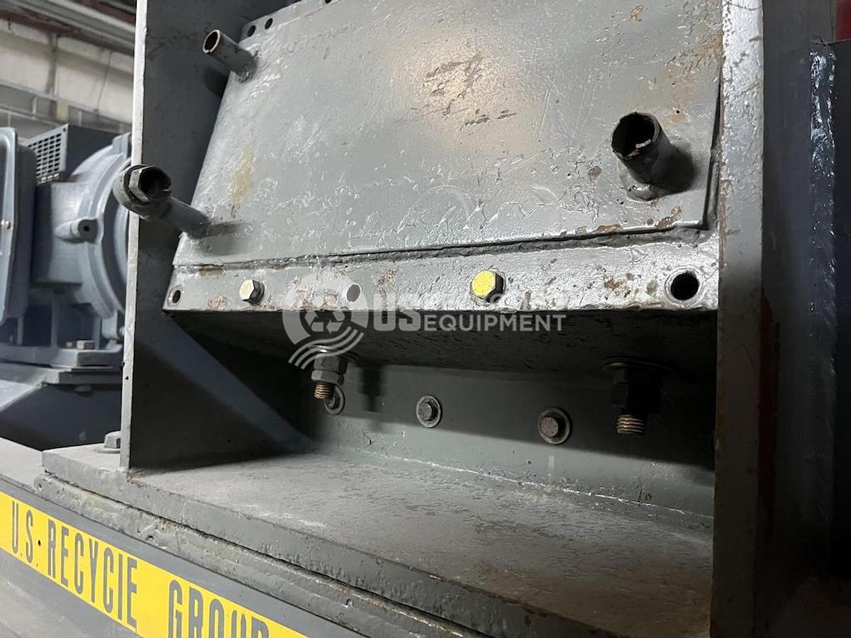 Used Unknown Manufacturer: Used 100HP Hog Grinder