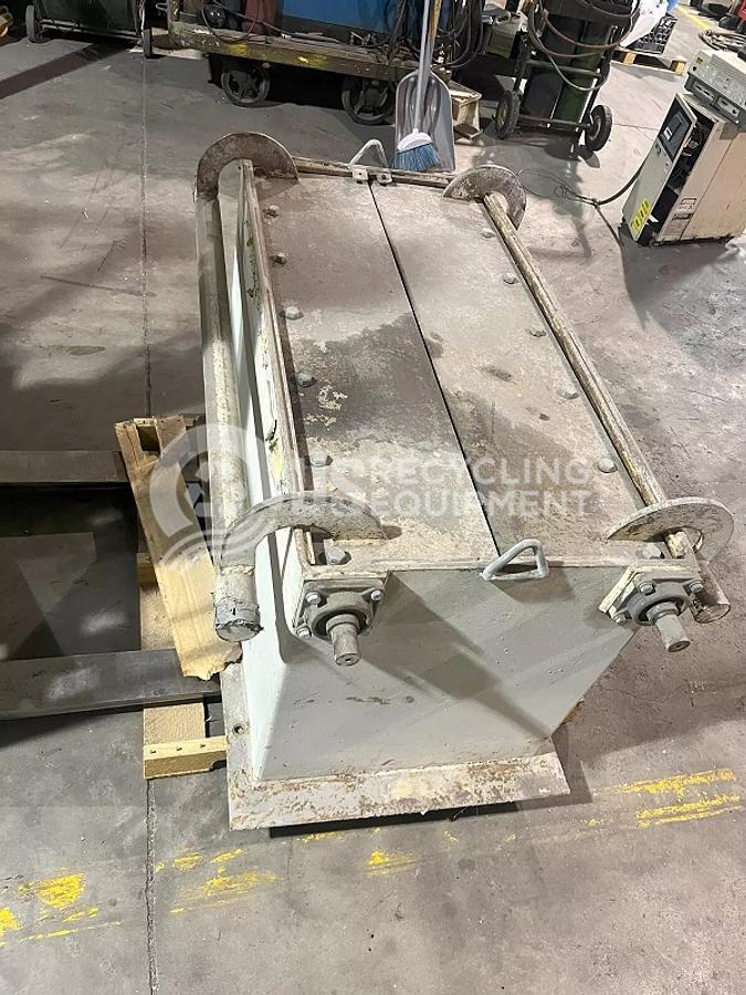 Used 2004 Shred Tech 75E Dual Shaft Shredder