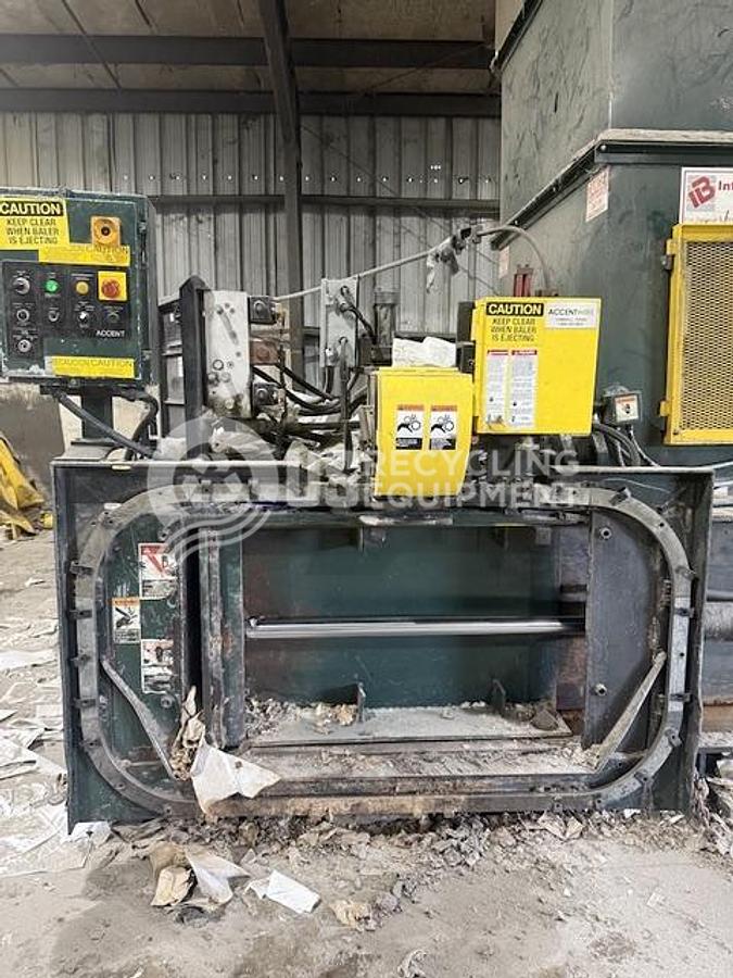 Used International Baler TR-9-75 Horizontal 2 Ram Baler