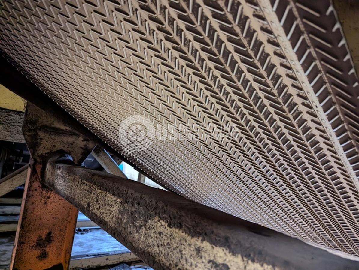 Used Unknown Manufacturer: Used 38" Infeed Conveyor