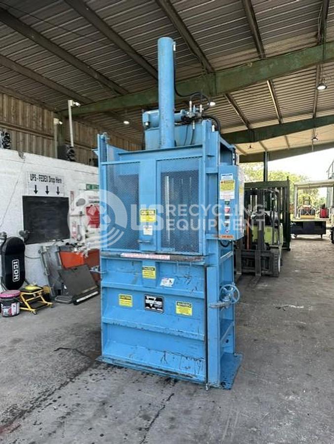 Used Marathon V-4230 SP Vertical Baler