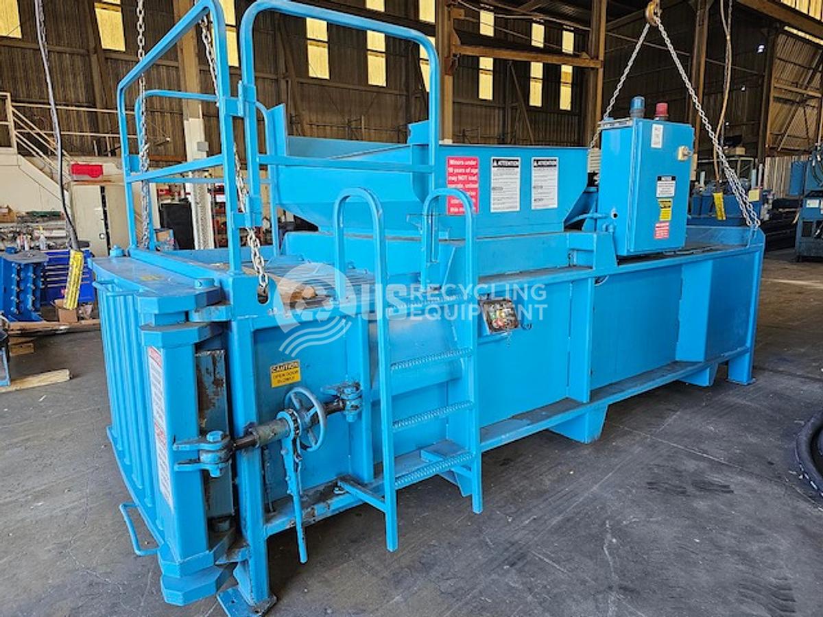 Used 2011 Excel EX62 Closed Door