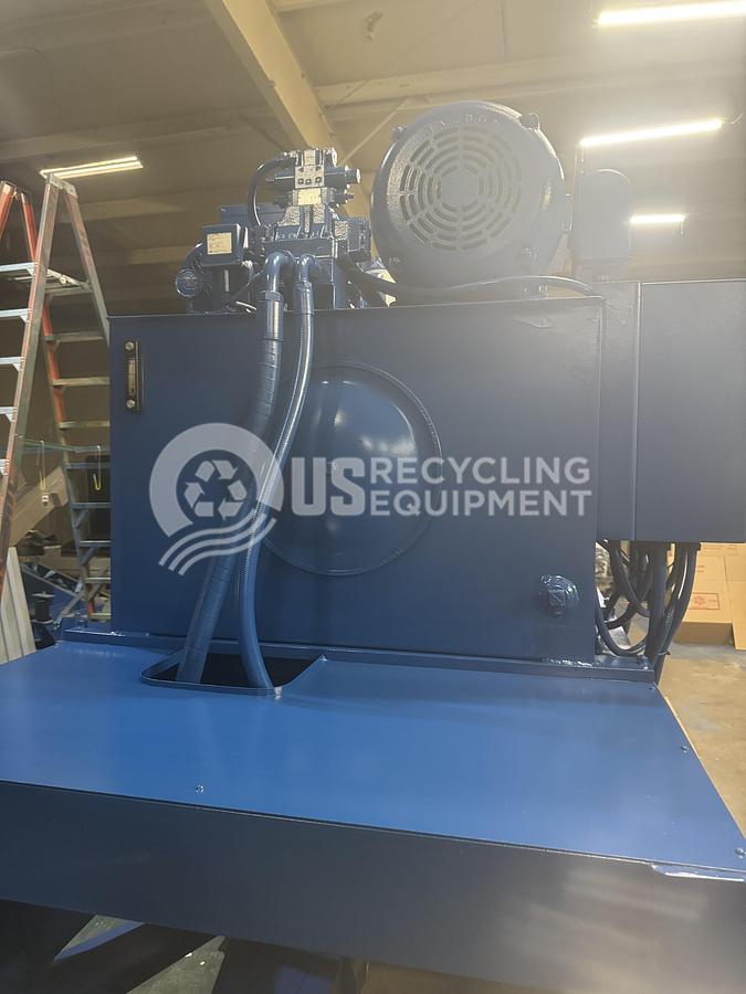 Used 2005 C & M 6046-72 2T8 Manual Tie Horizontal