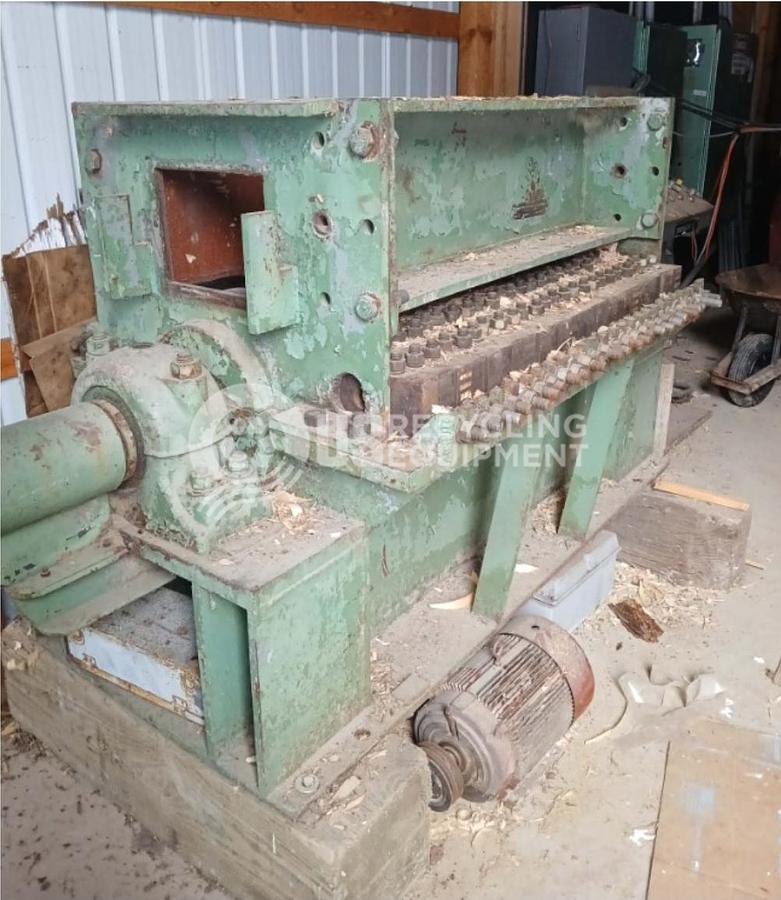 Used Montgomery Model 50 Grinder