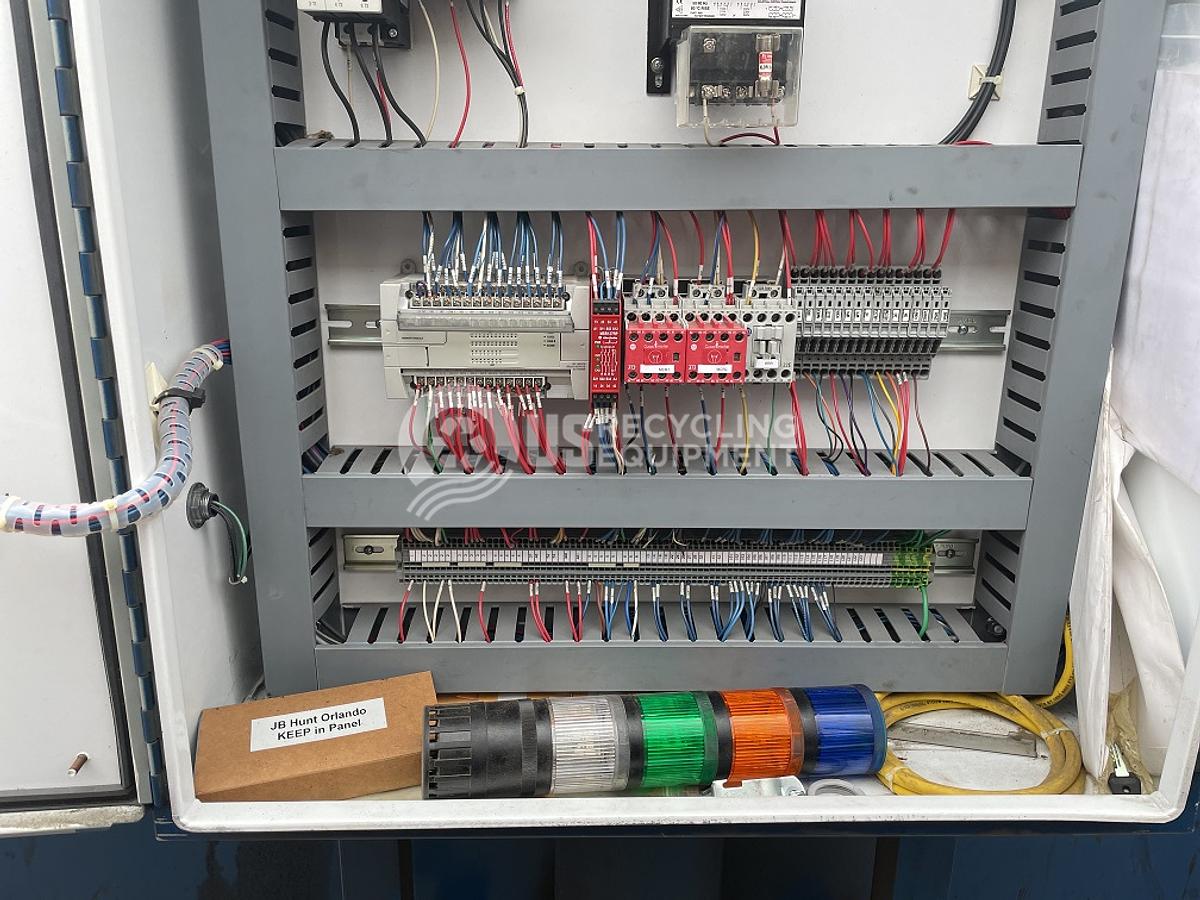 Used 2012 American PW-3560L-820 with Conveyor