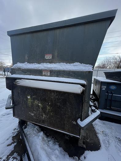 Used Wastequip Stationary Compactor